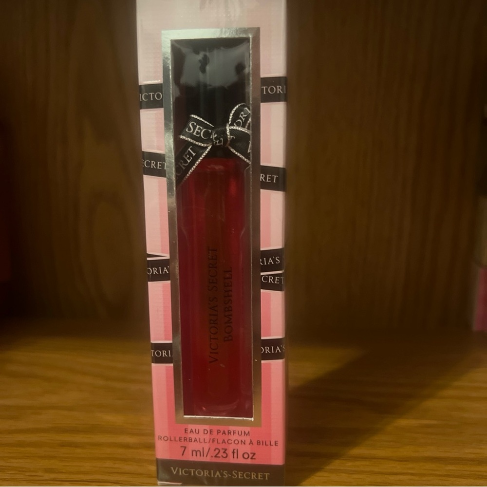 VICTORIA'S SECRET BOMBSHELL EAU DE PARFUM ROLLERBALL 7 ml/.23 fl oz